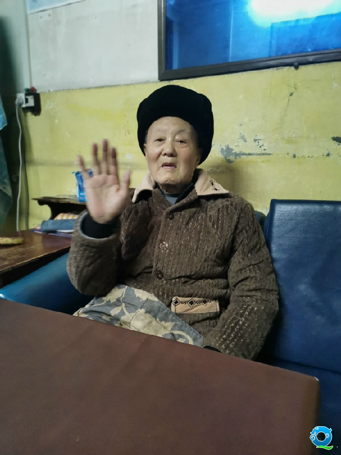 张富清为汉中人民拜年.jpg
